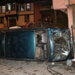 Kastamonu'da devrilen otomobildeki 2 kişi yaralandı