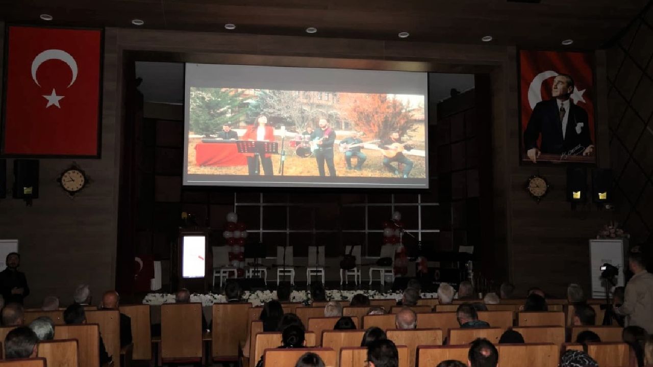 Kastamonu'da 'Öğretmenler Günü' coşkuyla kutlandı!