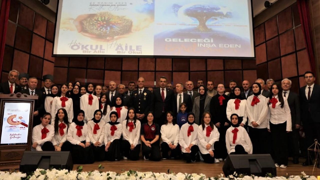Kastamonu'da 'Öğretmenler Günü' coşkuyla kutlandı!