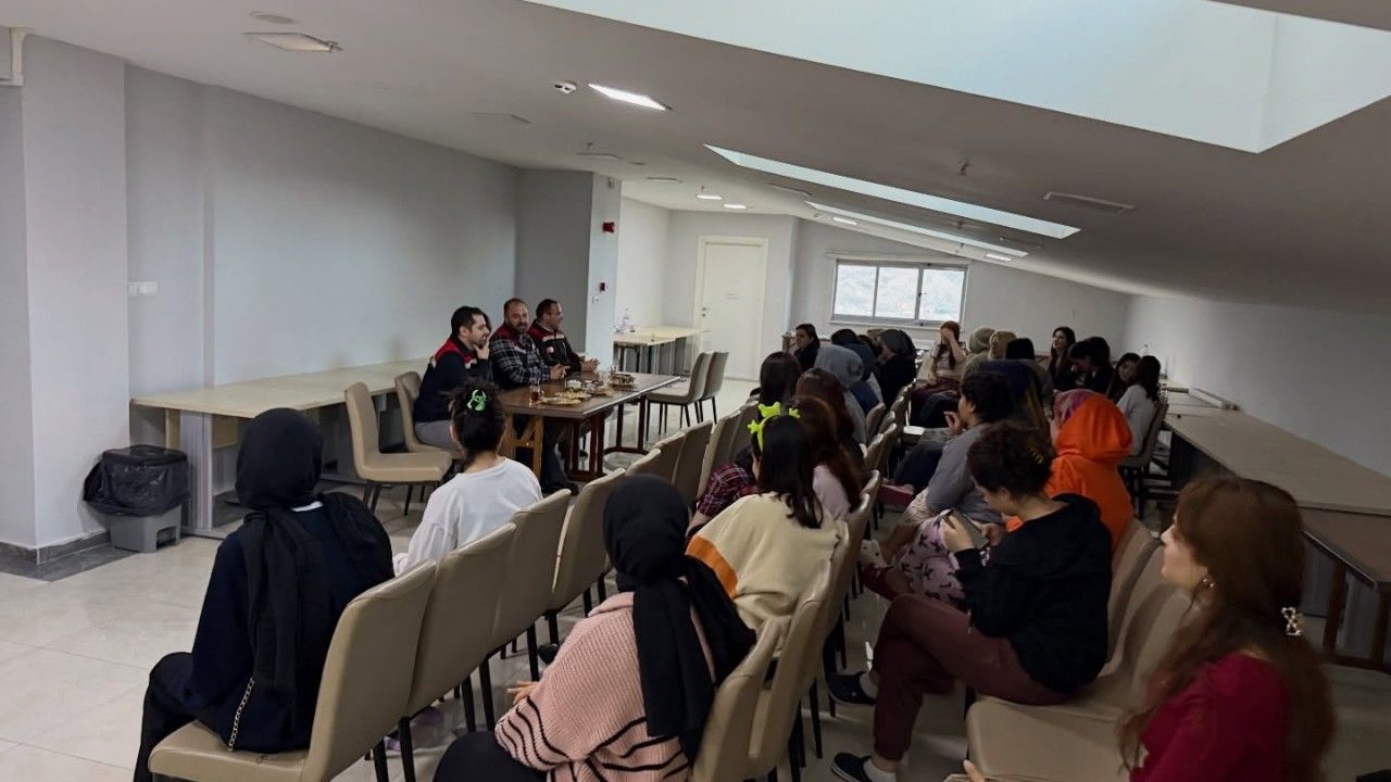 Tosya’da gençlere tarım anlatıldı