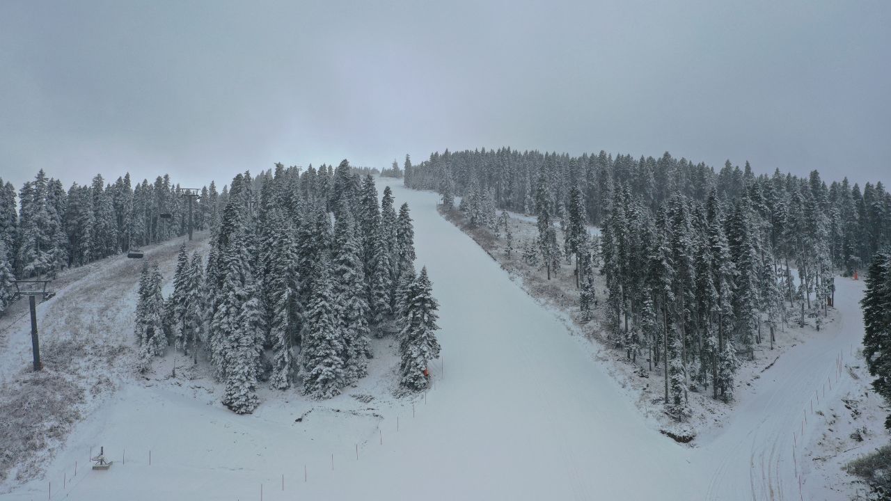 Yurduntepe Kayak Merkezinde kartpostallık manzaralar
