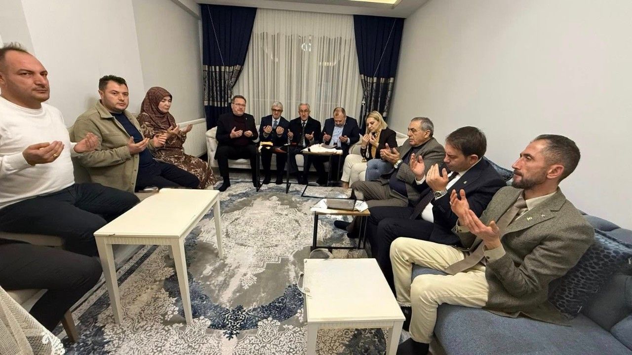 AK Parti heyetinden Taşköprü çıkarması