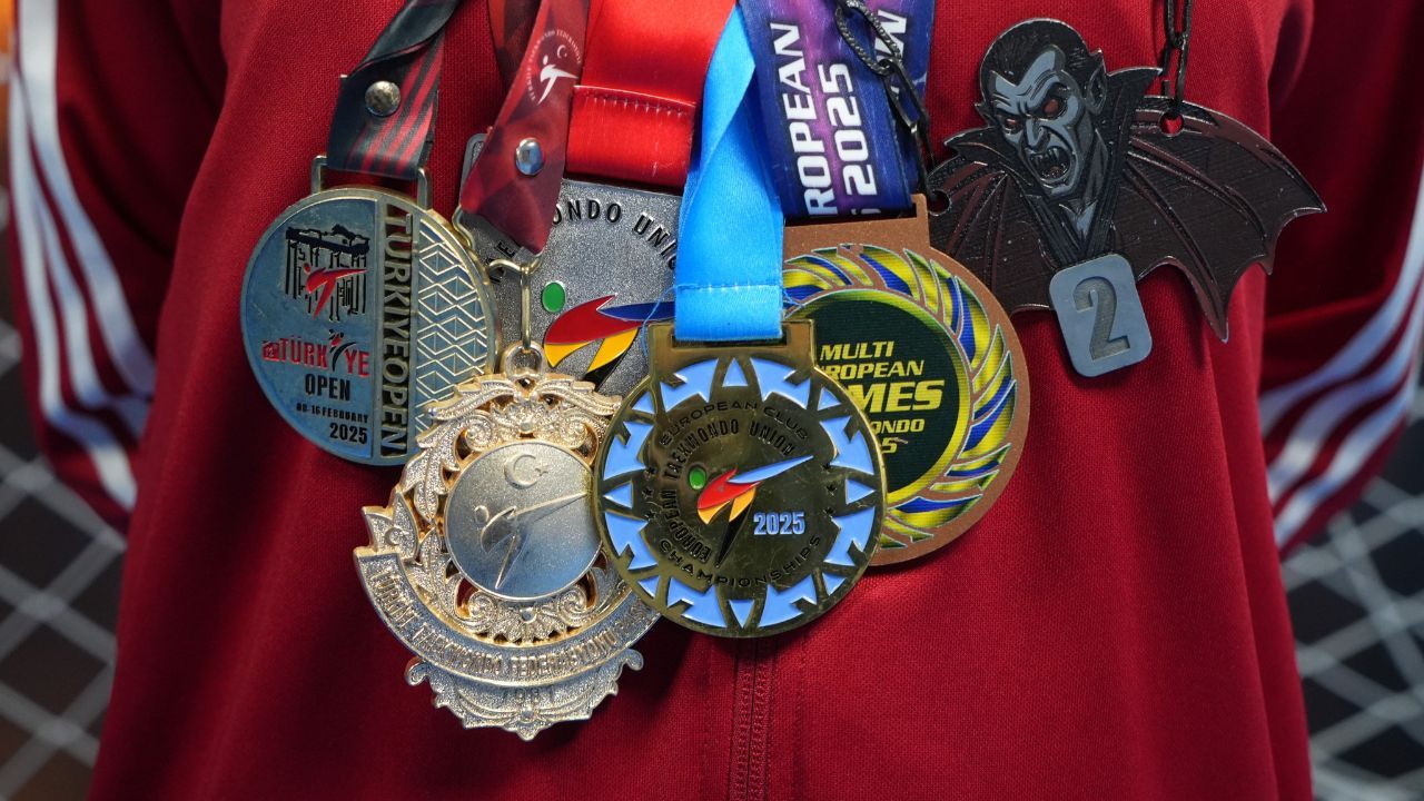 Annesinin kendisinden habersiz yaptığı kayıtla başladı: Şimdi zirvede!