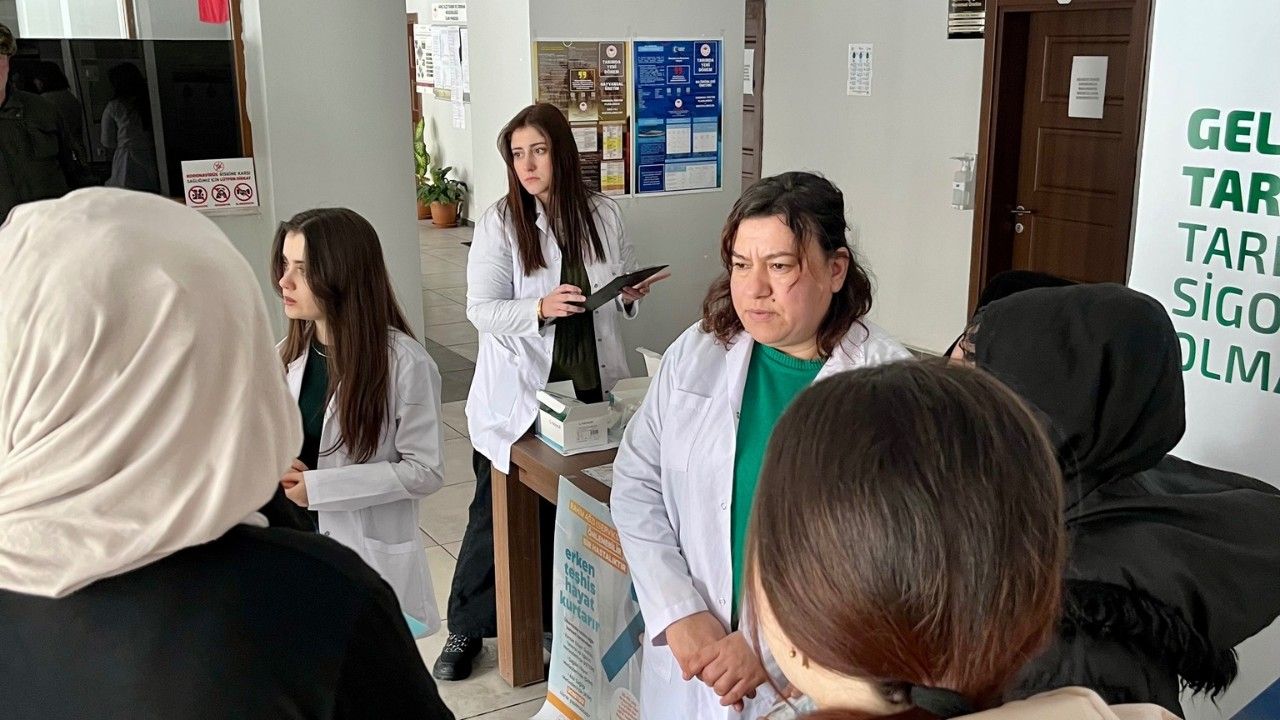 Araç’ta serviks kanserine dikkat çekildi