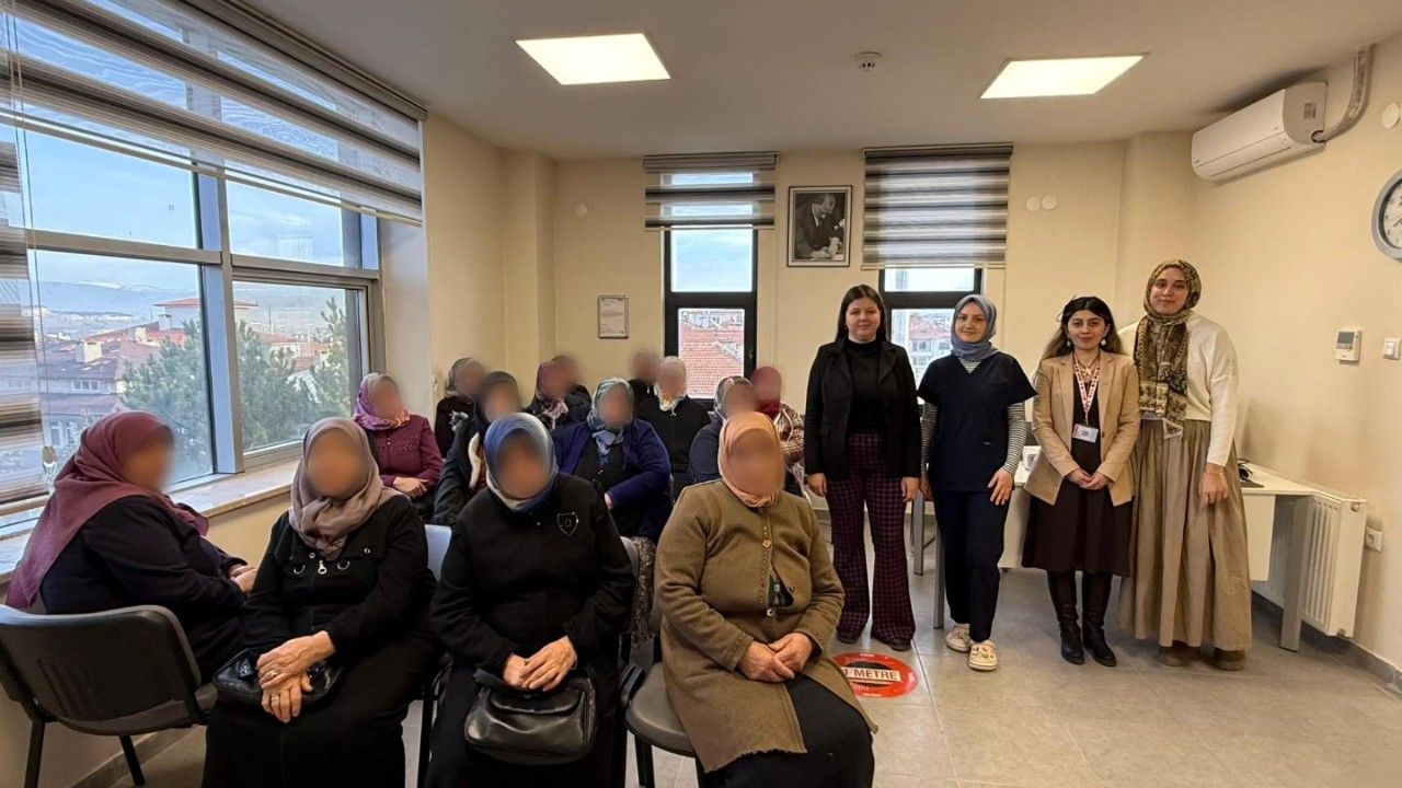 Mamografi başvurularında vatandaşa eğitim desteği