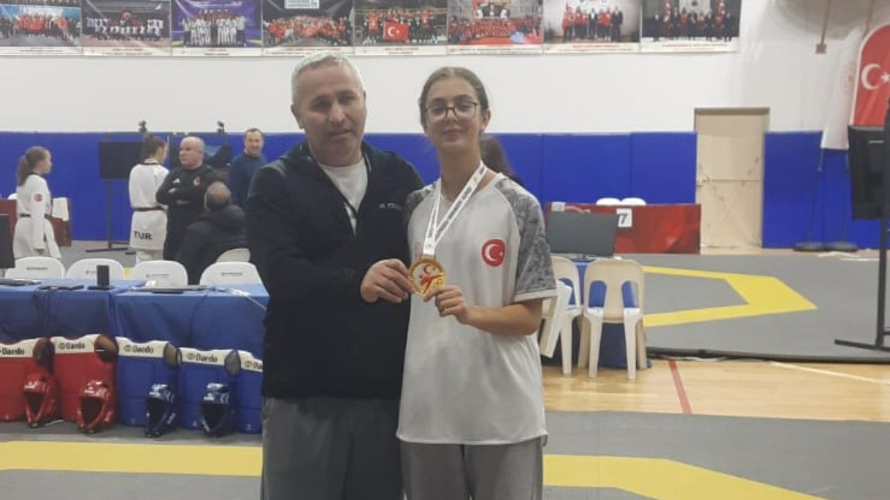 Rakip tanımadı, altını kaptı! Ela Nur Batı Grubu şampiyonu