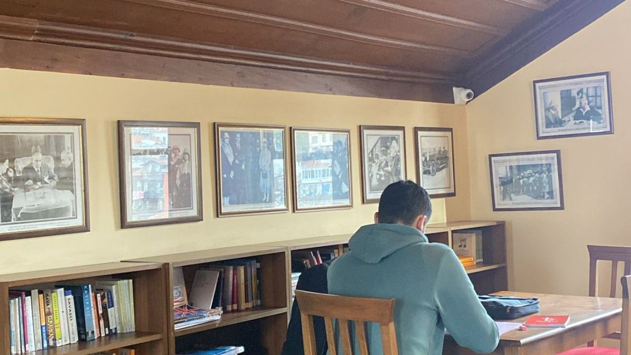 Tarihle kitabın buluştuğu adres: 'Nezihe Battal Kültür Evi'