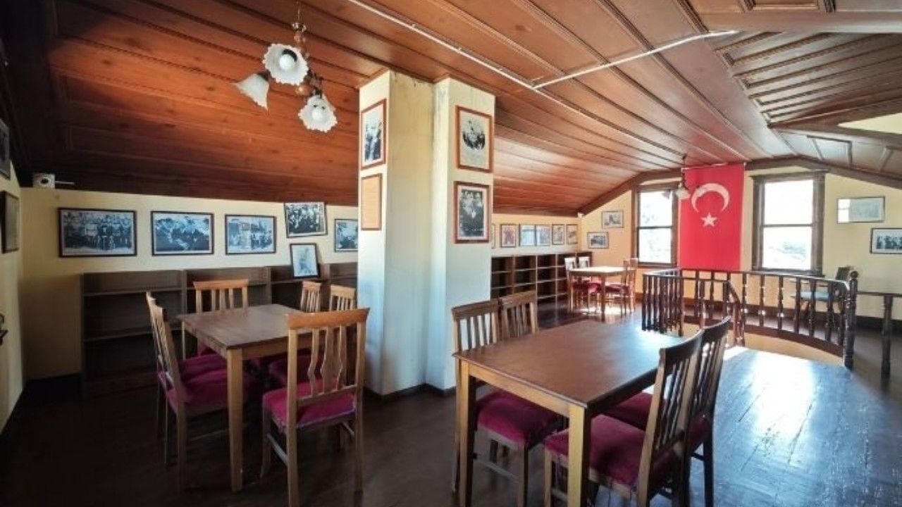 Tarihle kitabın buluştuğu adres: 'Nezihe Battal Kültür Evi'